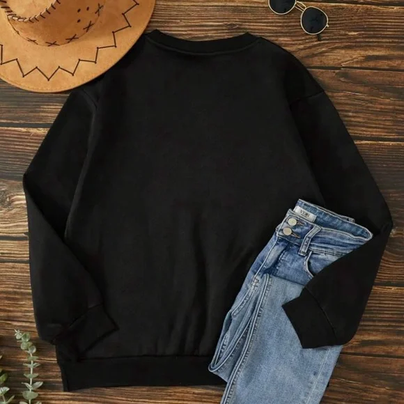 SALE❗️Christmas cheers 🍷🎄sweatshirt - Picture 2 of 2